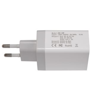 Makki бързо зарядно Fast Charger - QC3.0+2xUSB 30W White - MAKKI-QC30W3